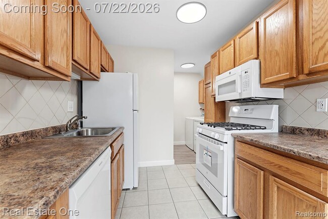 Photo - 15588 Dupage Blvd