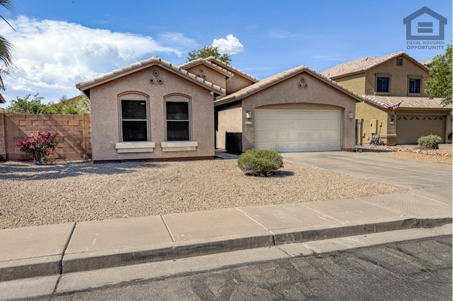 Photo - 3Bed/2Bath House in Avondale! Ready for Immediate Move-In! – RV GATE!