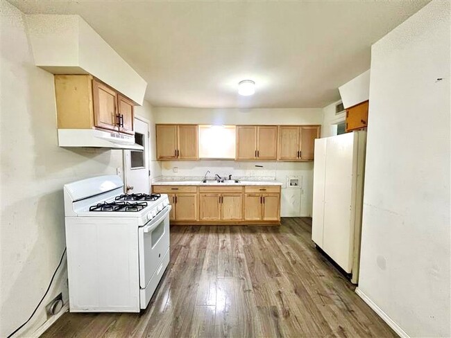 Photo - 4416 Redbud Ave