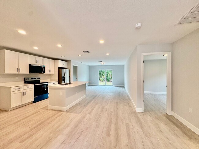 Photo - New Home Port Charlotte House For Rent