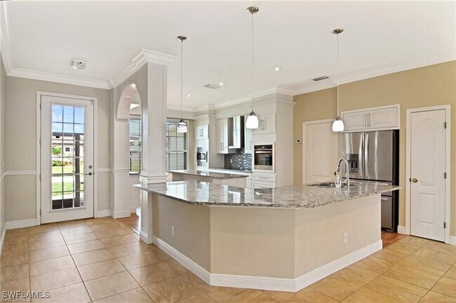 Photo - 805 SW 4th Pl