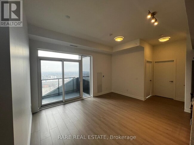 Photo - 25 Wellington St S Unit 3206
