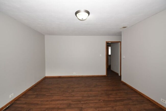 Photo - Mishawaka 3 bedroom ranch with large family room and fenced yard