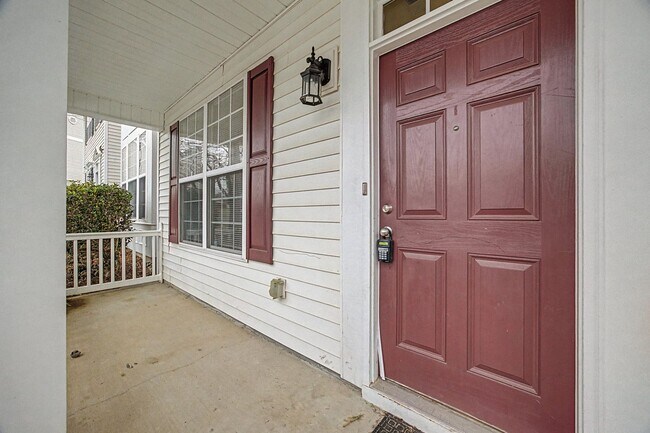 Photo - Nice, convenient 2 bedroom 2.5 bath Townhome in the Steel Creek area!
