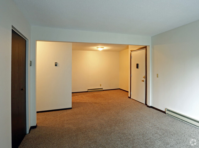 Kingston Court Apartments - Oregon, OH | ForRent.com