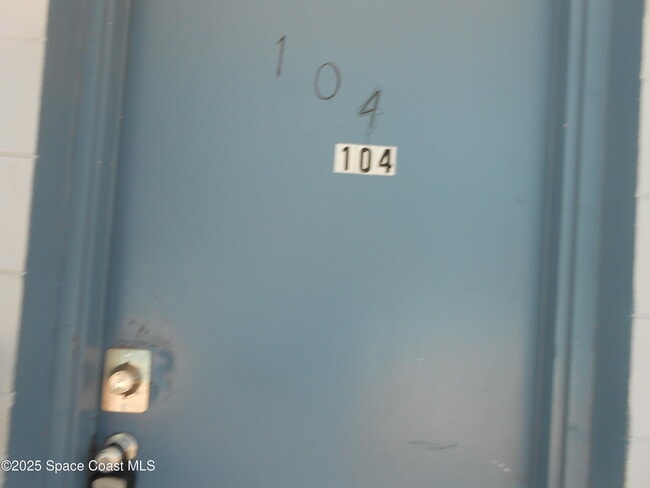 Building Photo - 140 Minna Ln Unit 104