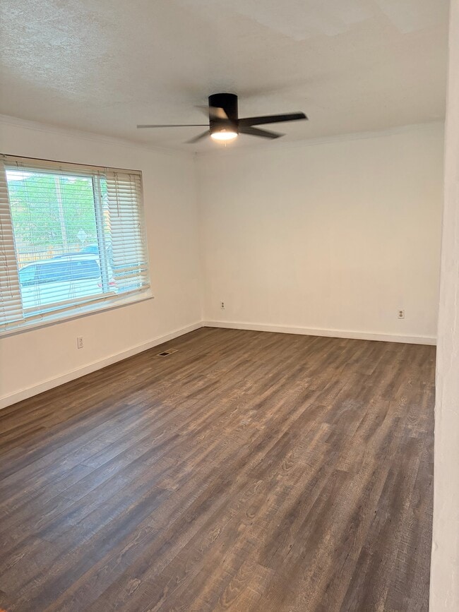 Photo - 386 S 900 W St