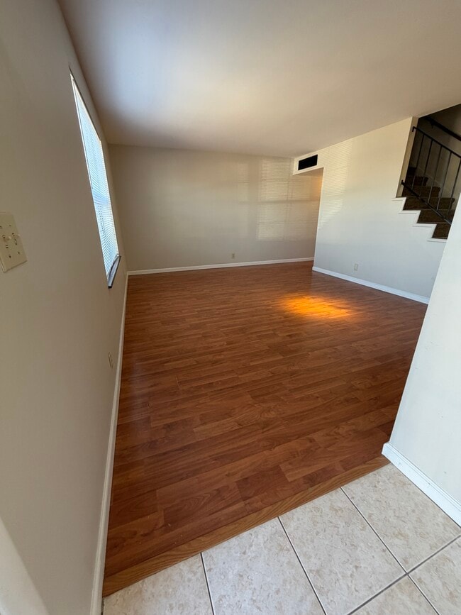 Photo - 121 E 14th Pl