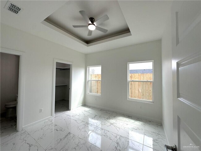 Photo - 12 Selena St Unit 4