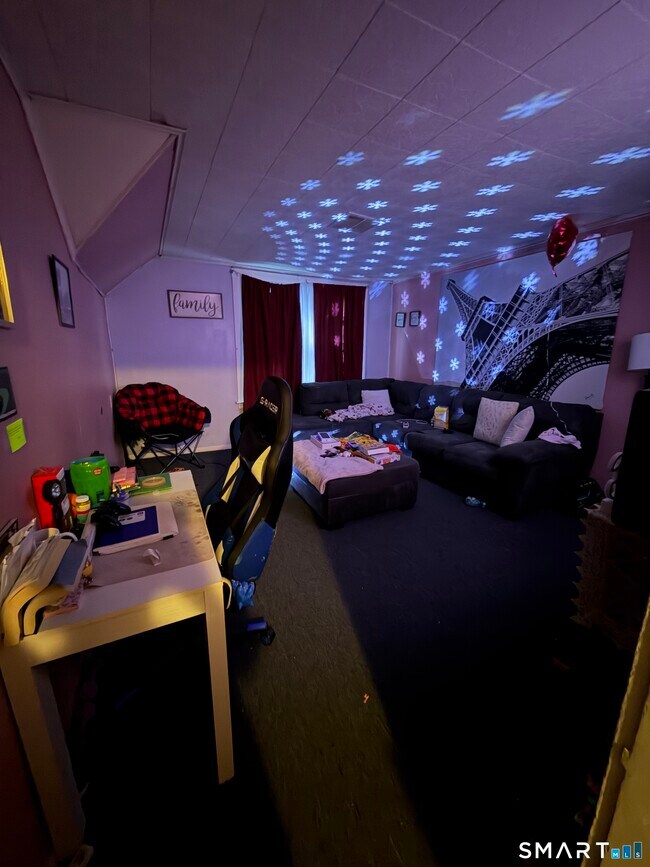 Photo - 74 George St