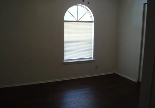 Photo - 4530 El Simpatico St