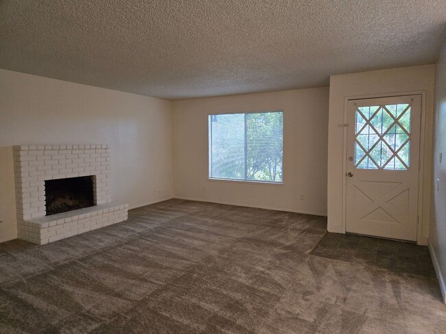 Photo - 545 Bluefield Ave