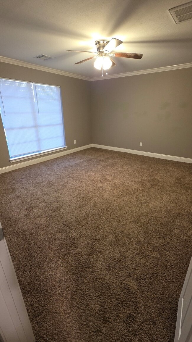 Photo - 3210 Bishopton St