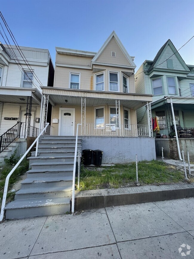 Building Photo - 113 Virginia Ave Unit #1 Rental