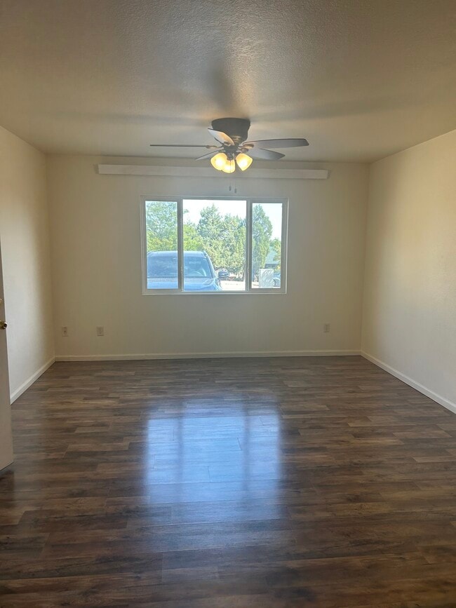 Photo - 1111 Silver St