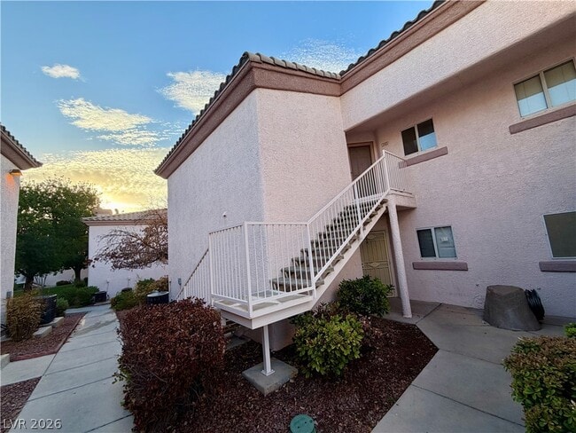 4555 E Sahara Ave Unit 240