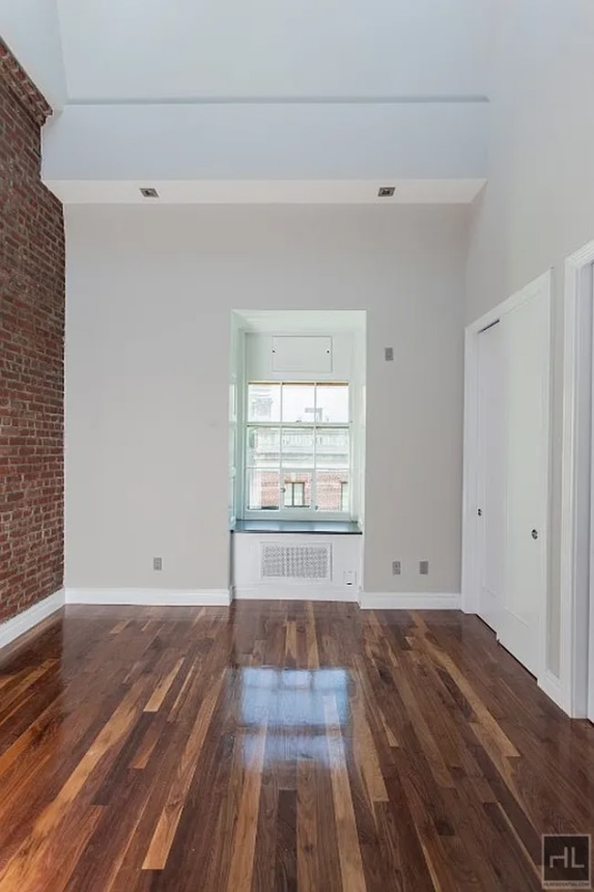 Photo - East 75th Street Unit 5A