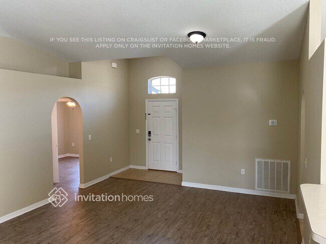 Photo - 3468 Sepia St