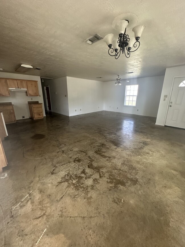 Photo - 907 Petty St
