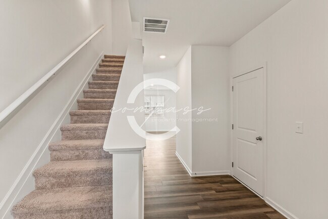 Photo - 433 Union Station St