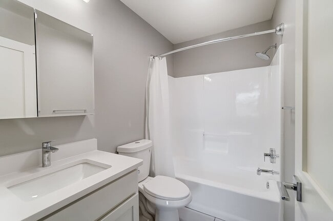 Photo - Chardon Place Apartments and Townhomes