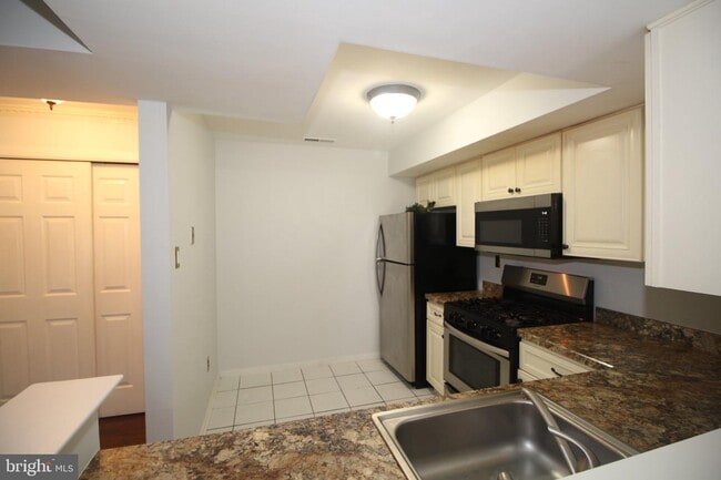 681A Rose Hollow Dr Unit 681A Rose Hollow