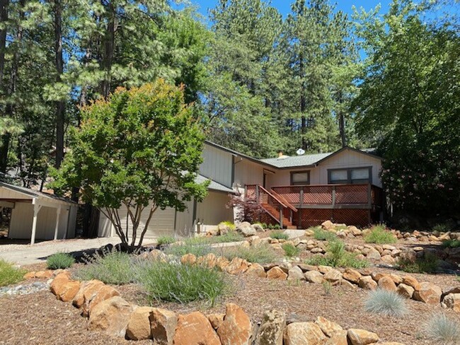 Alta Sierra Home, great location - Alta Sierra Home, great location