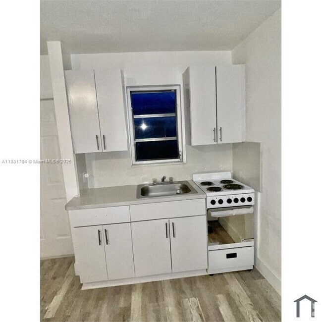 Building Photo - 784 NW 100th St Unit B Rental