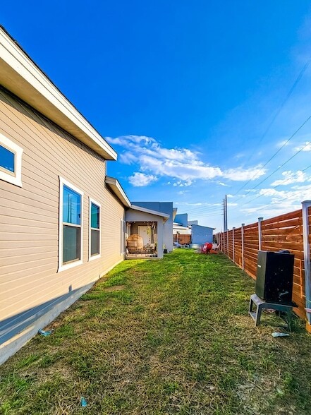 Photo - 2375 Oak Breeze Cir