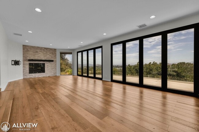 Photo - 16216 Orchard Bend Rd