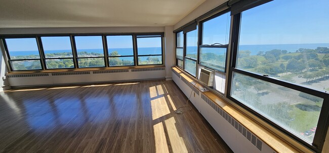 Photo - 707 W Gordon Ter Unit 1605