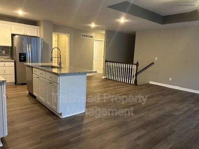 Photo - 605 Hillcrest St