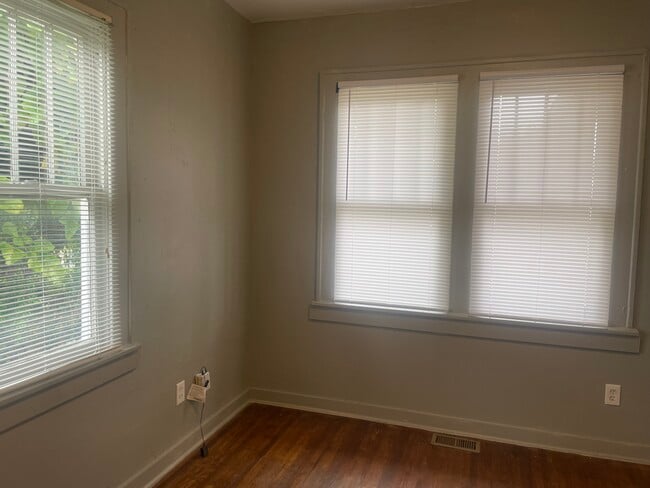 Photo - 223 S Phoenix Ave