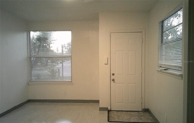 Photo - 1060 65th St S