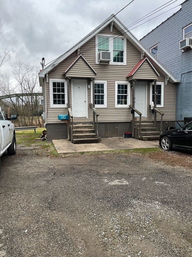 Building Photo - 110 Conrad Ct Unit B