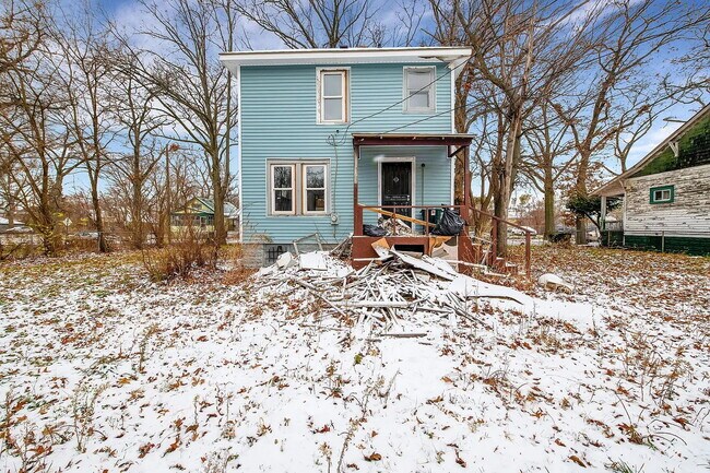 Photo - Charming 3-Bedroom Gem in Detroit