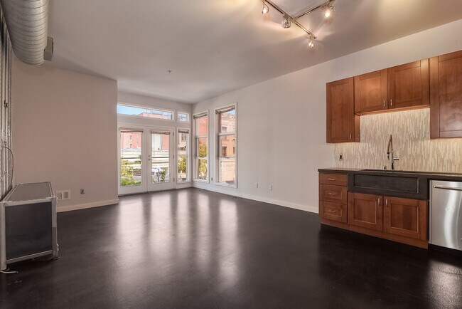 Building Photo - 777 6th Ave Unit 209 Rental