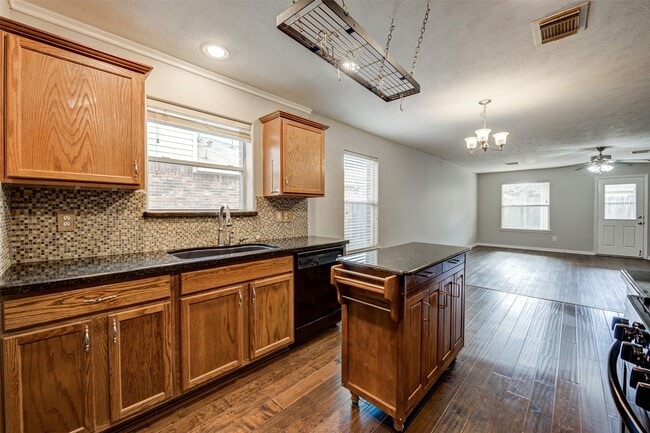 Building Photo - 6703 Northridge Trace Ln