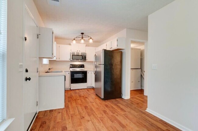 Photo - 104 Waterview Dr Unit Condo with private garage