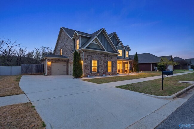 Photo - 8349 Anslee Way NW