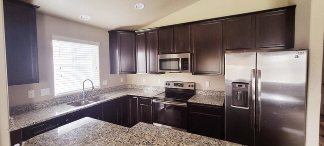 Photo - 6729 Kearsarge Dr