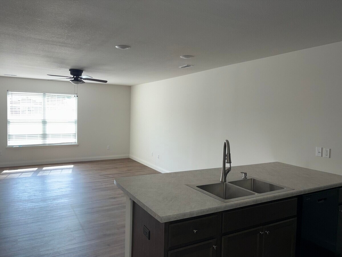 Photo - 15405 Corbin Ct