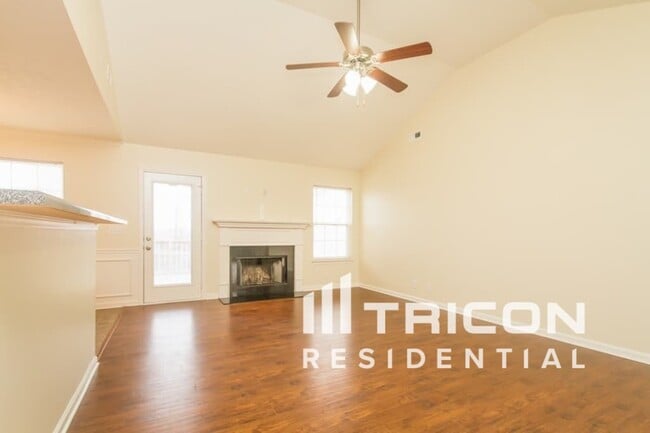 Photo - 1206 Aretha Dr