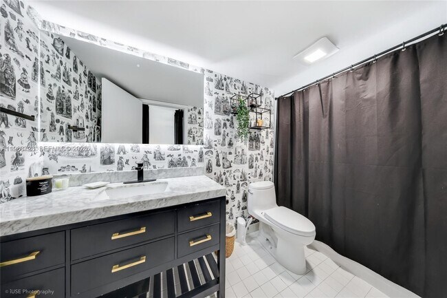 Photo - 2600 Collins Ave Unit 307