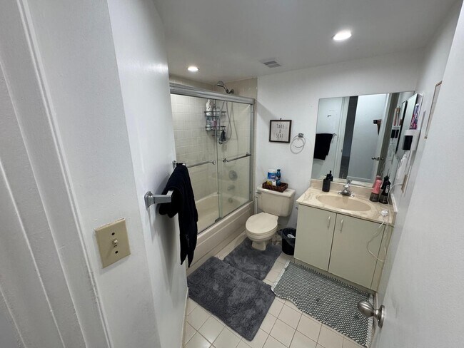 Photo - 8955 Wiles Rd Unit 206