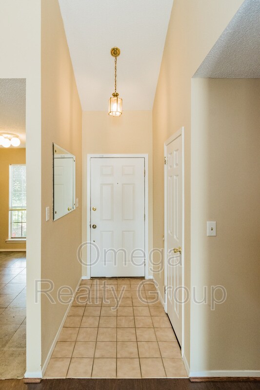 Photo - 6008 Bolingbrook Dr