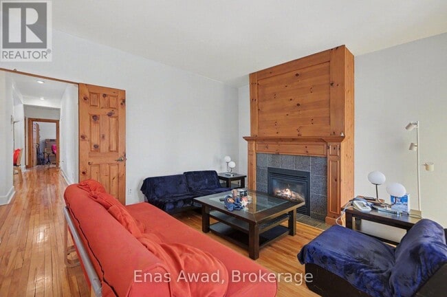 Photo - 12 Somerset St W Unit 2