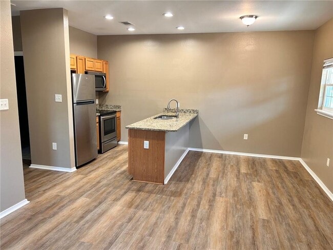 Photo - 5640 Mounthill Ct