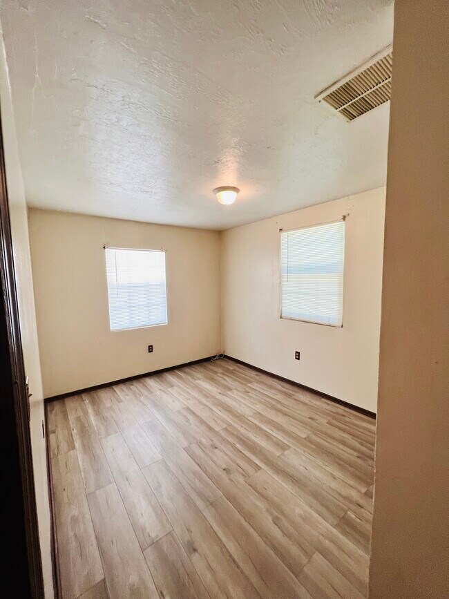 Bedroom 1 - 1603 NW 16th Ct Unit 1605