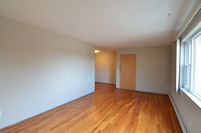 Photo - 4216 Settle St Unit 2